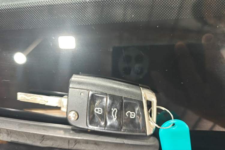 Used Volkswagen Bora 2019 Revised Version 1.5L Automatic Fashionable Style China VI Vehicle Key