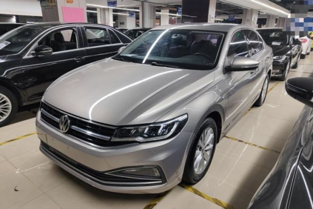Volkswagen Bora 2019 1.5L Automatic Comfort Model مستعملة