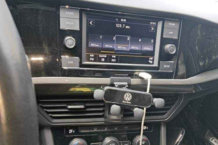 Used Volkswagen Bora 2019 1.5L Automatic Elite Version Audio And AC Panel