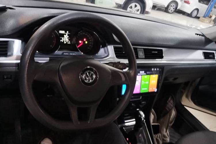 Used Volkswagen Bora 2019 Facelift Bora·Legend 1.5L Automatic Fashion Edition China VI Standard Center Console