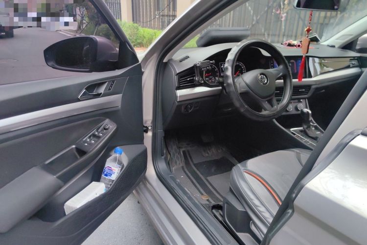 Used Volkswagen Bora 2019 1.5L Automatic Fashion Model Driver Seat