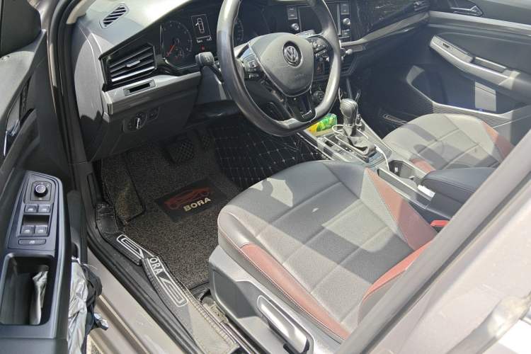 Used Volkswagen Bora 2019 1.5L Automatic Elite Version Driver Seat
