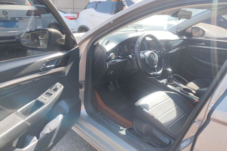 Used Volkswagen Bora 2019 1.5L Automatic Elite Version Driver Seat