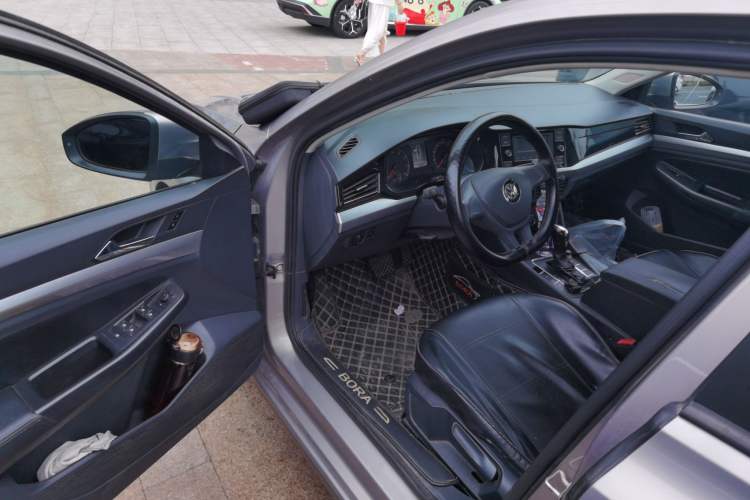 Used Volkswagen Bora 2019 1.5L Automatic Fashion Model Driver Seat