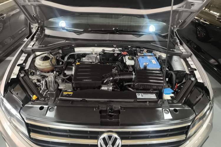 Used Volkswagen Bora 2019 1.5L Automatic Fashion Model Engine Bay