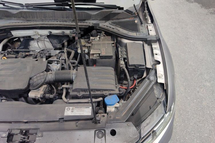 Used Volkswagen Bora 2019 1.5L Automatic Fashion Model Engine Bay Left