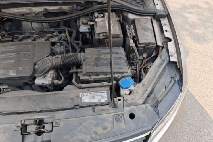 Used Volkswagen Bora 2019 1.5L Automatic Fashion Model Engine Bay Left