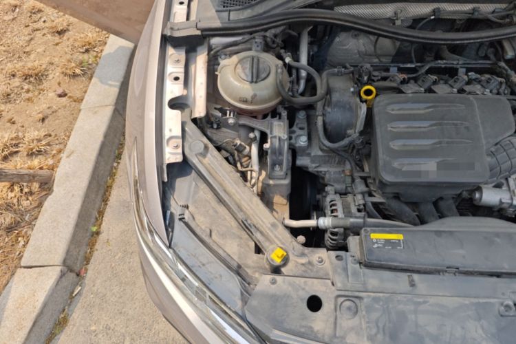 Used Volkswagen Bora 2019 1.5L Automatic Fashion Model Engine Bay Right