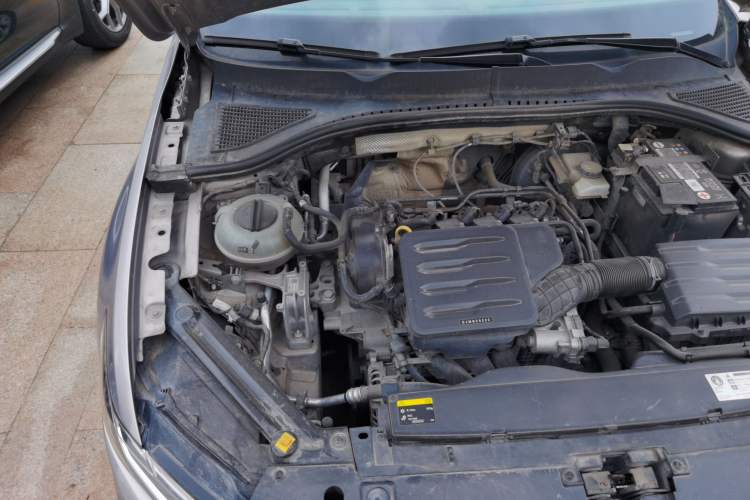 Used Volkswagen Bora 2019 1.5L Automatic Fashion Model Engine Bay Right