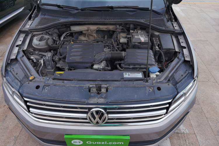 Used Volkswagen Bora 2019 1.5L Automatic Fashion Model Engine Bay