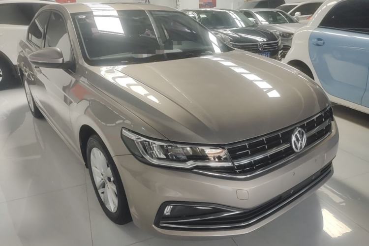 Used Volkswagen Bora 2019 1.5L Automatic Comfort Model Front Right 45 Deg