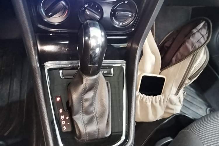 Used Volkswagen Bora 2019 Facelift Bora·Legend 1.5L Automatic Fashion Edition China VI Standard Gear Lever