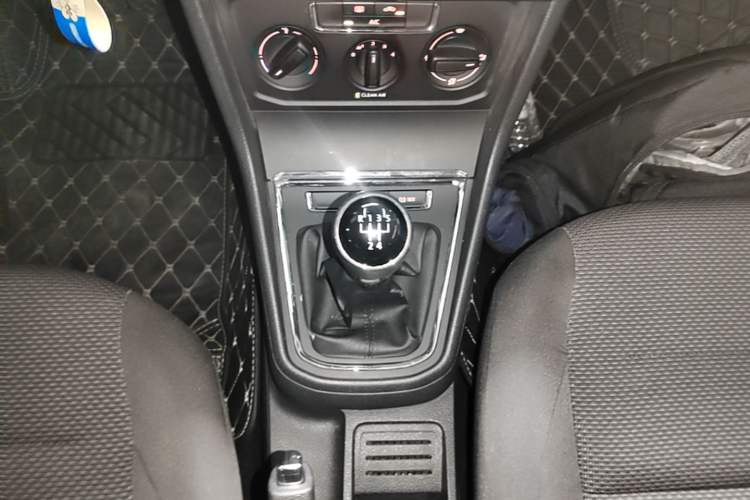 Used Volkswagen Bora 2019 Bora Legend 1.5L Manual Fashion Edition China VI Standard Gear Lever