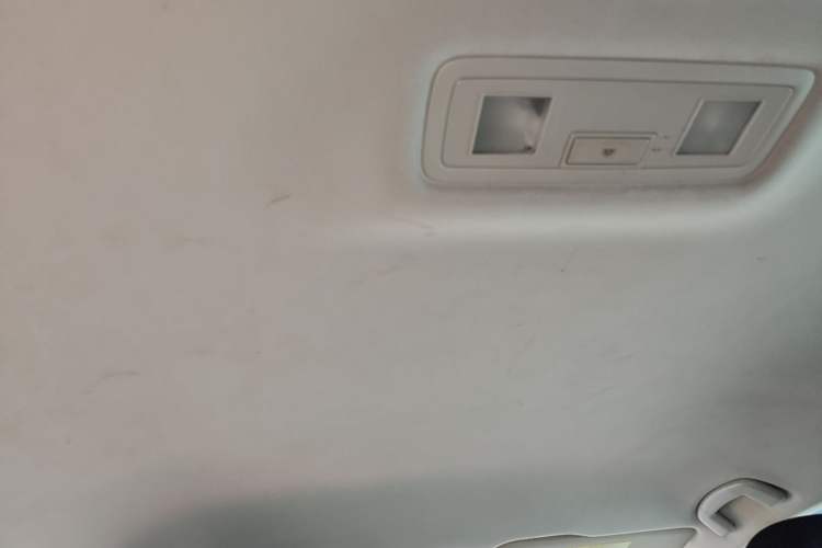 Used Volkswagen Bora 2019 Revised Version 1.5L Manual Fashion Edition China VI Standard Headliner