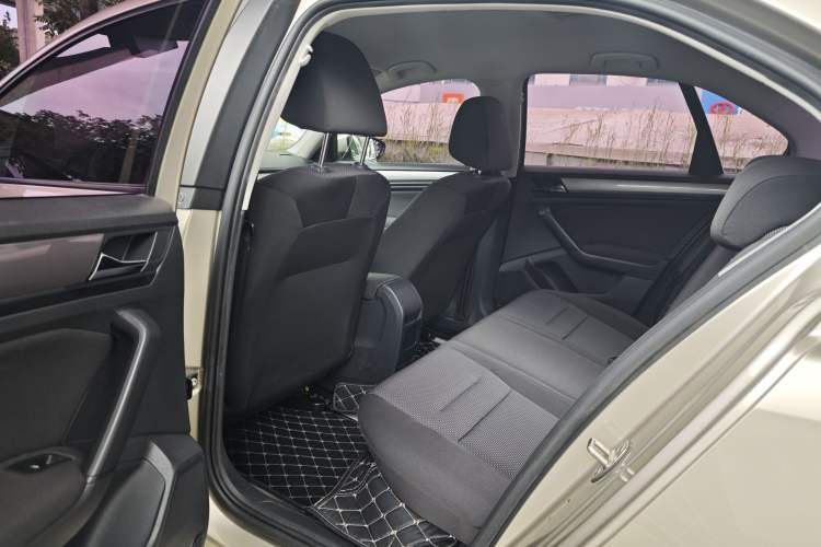 Used Volkswagen Bora 2019 Bora Legend 1.5L Manual Fashion Edition China VI Standard Interior 1
