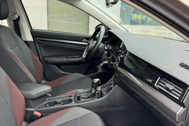 Used Volkswagen Bora 2019 Revised Version 1.5L Automatic Comfort Edition China VI Standard Interior 4