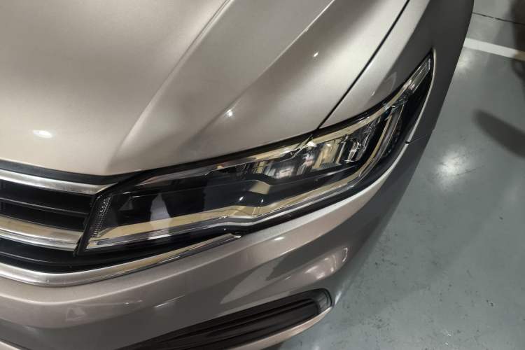 Used Volkswagen Bora 2019 1.5L Automatic Fashion Model Left Front Headlight