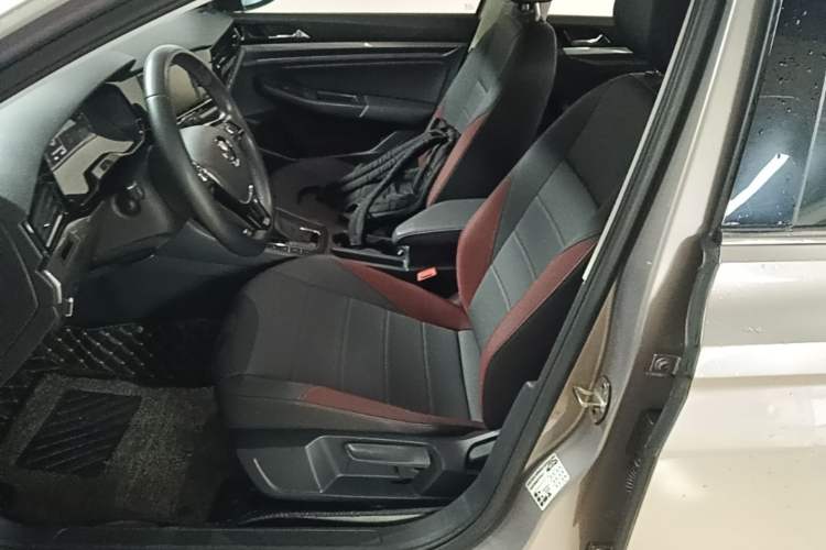 Used Volkswagen Bora 2019 Revised Version 280TSI DSG Elite Edition China VI Standard Left Front Seat