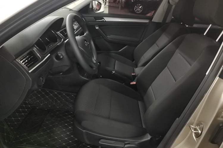 Used Volkswagen Bora 2019 Bora Legend 1.5L Manual Fashion Edition China VI Standard Left Front Seat