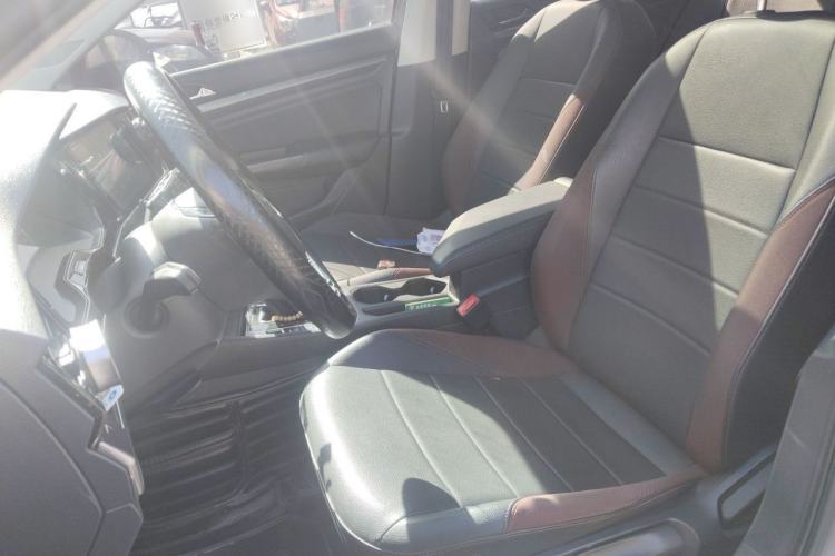Used Volkswagen Bora 2019 1.5L Automatic Elite Version Left Front Seat