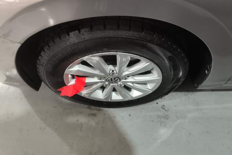 Used Volkswagen Bora 2019 1.5L Automatic Fashion Model Left Front Wheel Hub