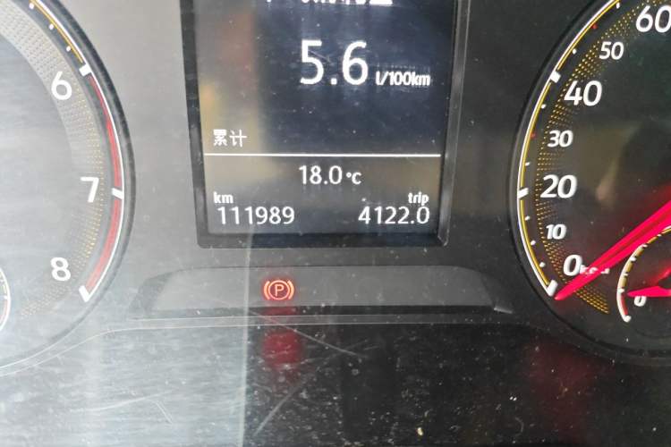 Used Volkswagen Bora 2019 280TSI DSG Elite Model Odometer Close Up