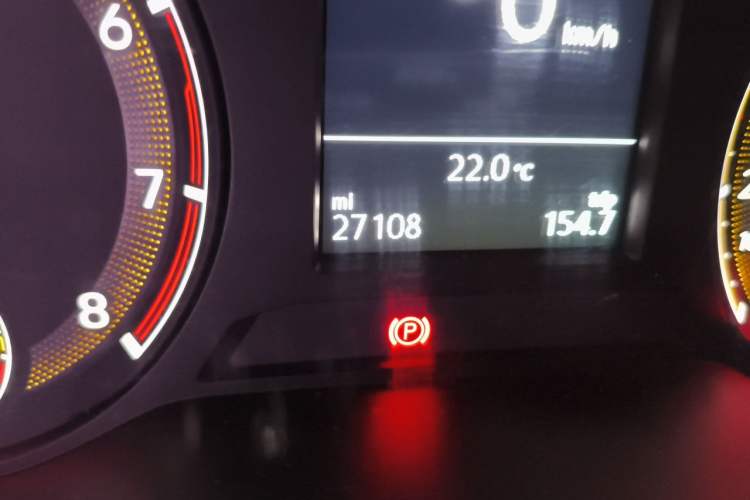 Used Volkswagen Bora 2019 1.5L Manual Comfort Version Odometer Close Up