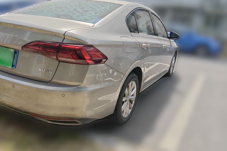 Used Volkswagen Bora 2019 1.5L Automatic Elite Version Rear Right 45 Deg