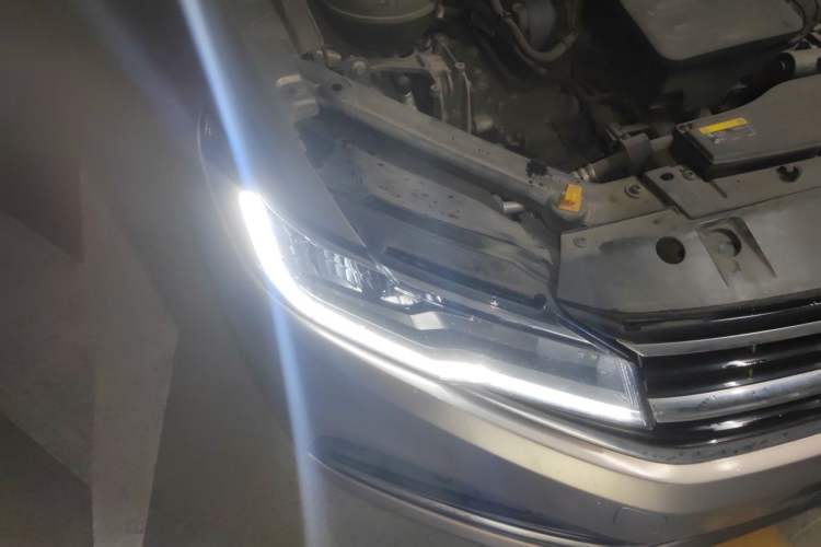 Used Volkswagen Bora 2019 1.5L Automatic Comfort Model Right Front Headlight
