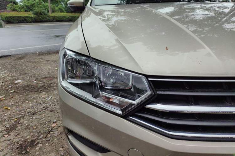Used Volkswagen Bora 2019 Facelift Bora·Legend 1.5L Automatic Fashion Edition China VI Standard Right Front Headlight
