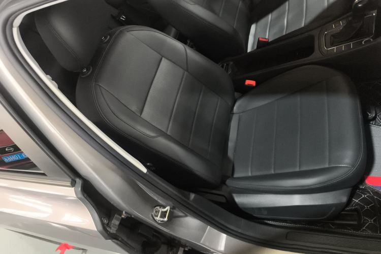 Used Volkswagen Bora 2019 1.5L Automatic Fashion Model Right Front Seat