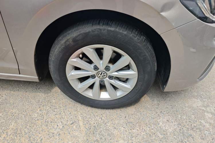 Used Volkswagen Bora 2019 1.5L Automatic Fashion Model Right Front Wheel Hub