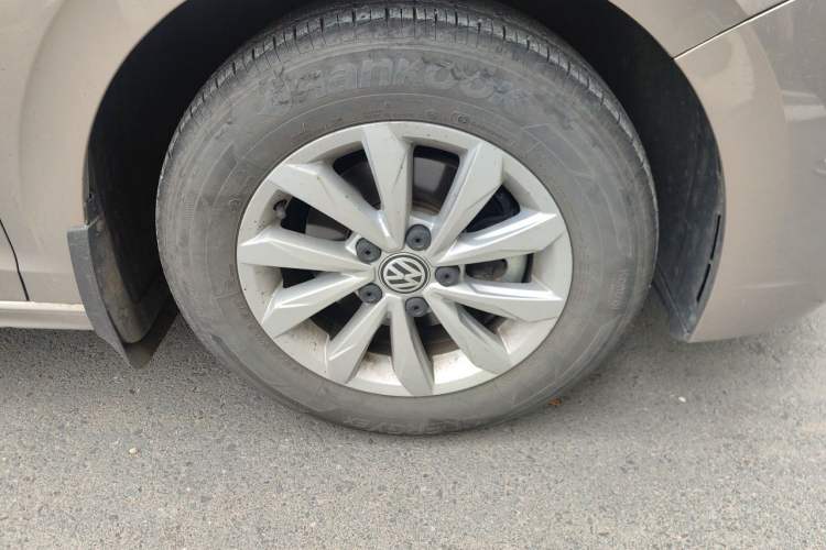Used Volkswagen Bora 2019 1.5L Automatic Fashion Model Right Front Wheel Hub