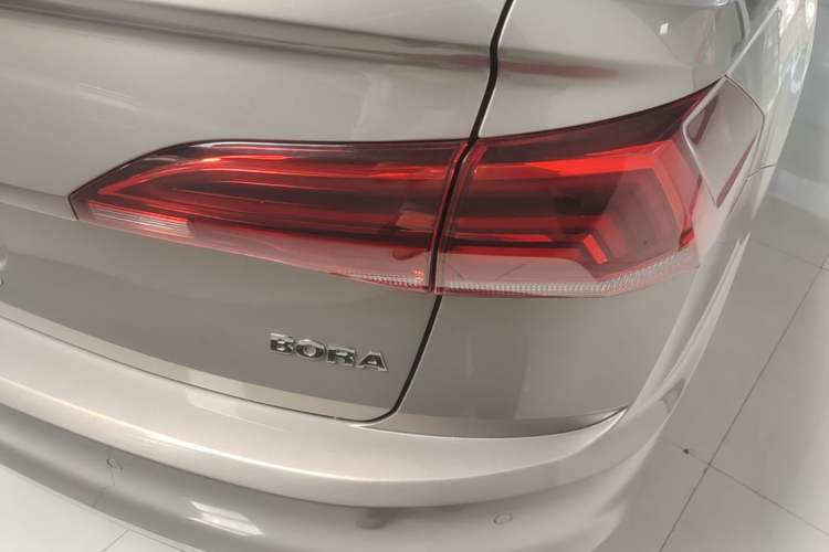 Used Volkswagen Bora 2019 1.5L Automatic Comfort Model Right Rear Taillight