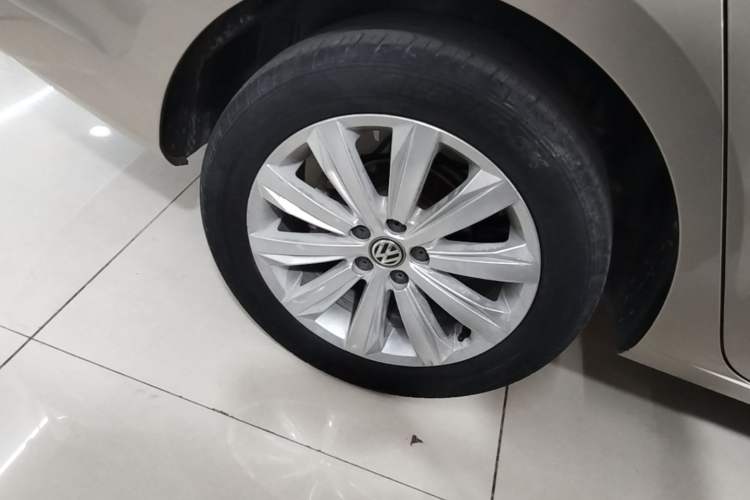 Used Volkswagen Bora 2019 Facelift Bora·Legend 1.5L Automatic Fashion Edition China VI Standard Right Rear Wheel Hub