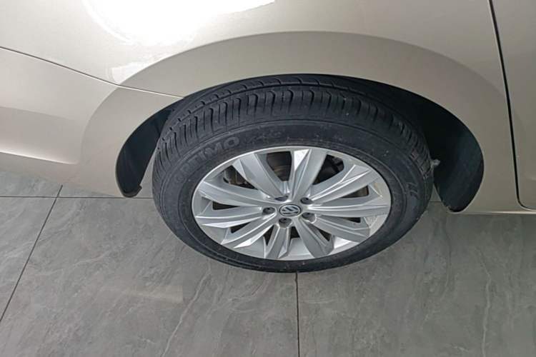 Used Volkswagen Bora 2019 Facelift Bora·Legend 1.5L Manual Fashion Edition China VI Standard Right Rear Wheel Hub