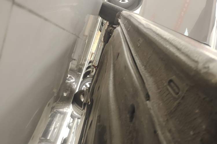 Used Volkswagen Bora 2019 1.5L Automatic Comfort Model Right Side Sill