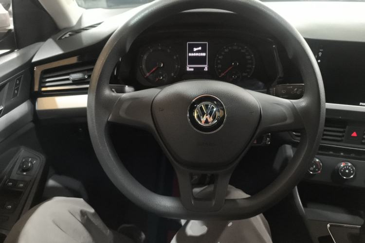 Used Volkswagen Bora 2019 1.5L Automatic Fashion Model Steering Wheel