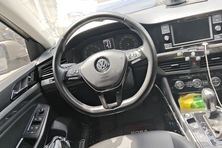 Used Volkswagen Bora 2019 1.5L Automatic Elite Version Steering Wheel
