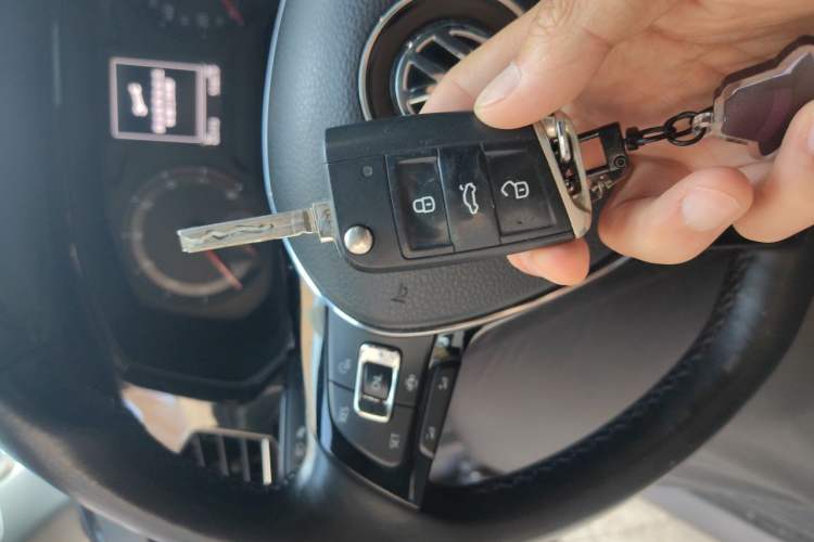Used Volkswagen Bora 2019 Revised Version 1.5L Automatic Comfort Edition China VI Standard Vehicle Key