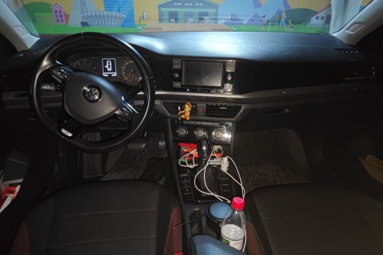 Used Volkswagen Bora 2019 Revised Version 1.5L Automatic Comfort Edition China V Standard Center Console