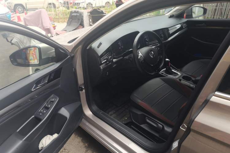 Used Volkswagen Bora 2019 Revised Version 1.5L Automatic Comfort Edition China VI Standard Driver Seat
