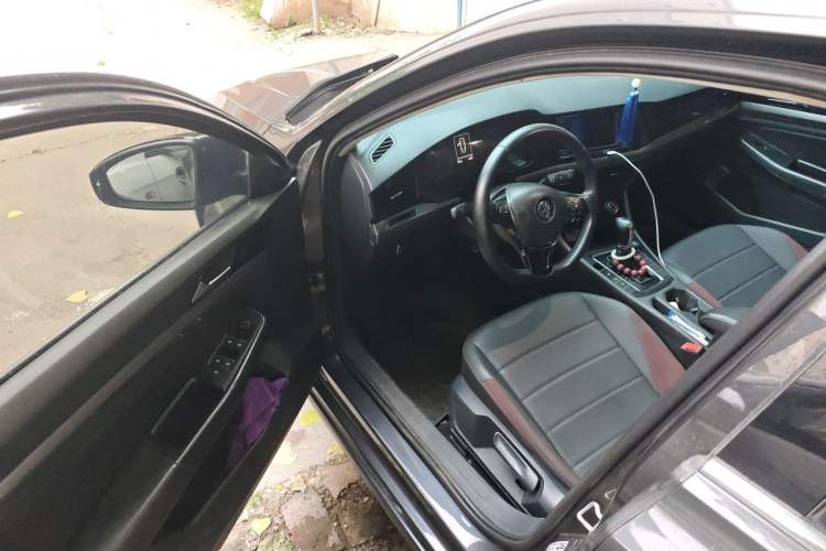 Used Volkswagen Bora 2019 Revised Version 1.5L Automatic Comfort Edition China VI Standard Driver Seat