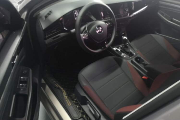 Used Volkswagen Bora 2019 1.5L Automatic Elite Version Driver Seat
