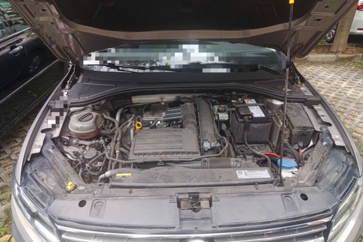 Used Volkswagen Bora 2019 Revised Version 280TSI DSG Elite Edition China VI Standard Engine Bay