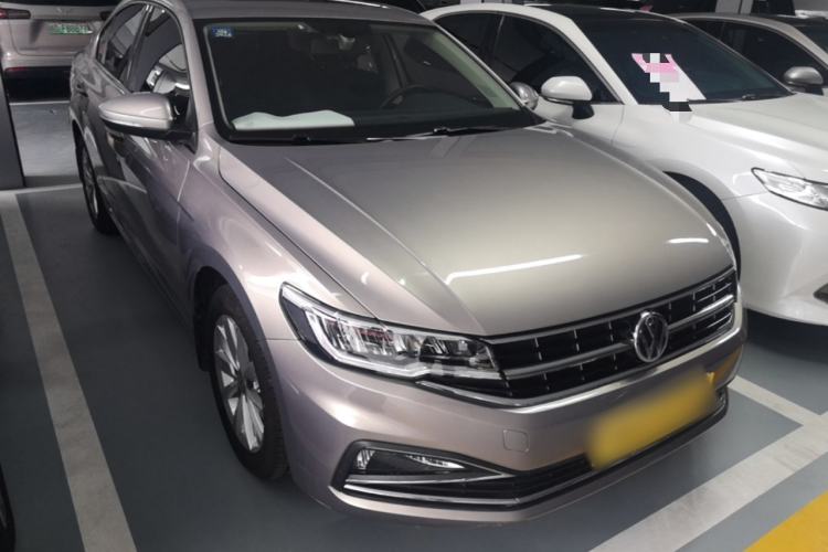 Used Volkswagen Bora 2019 1.5L Automatic Elite Version Front Right 45 Deg