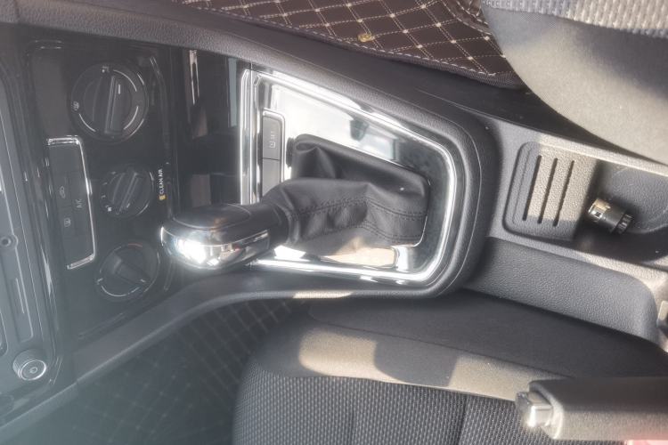 Used Volkswagen Bora 2019 Bora·Legend 1.5L Automatic Leading Model China V Emission Standard Gear Lever