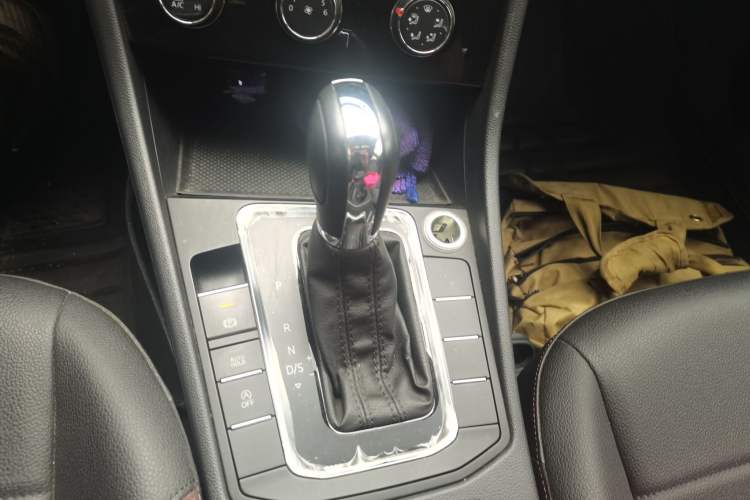 Used Volkswagen Bora 2019 Revised Version 1.5L Automatic Comfort Edition China VI Standard Gear Lever