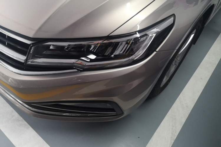 Used Volkswagen Bora 2019 1.5L Automatic Elite Version Left Front Headlight
