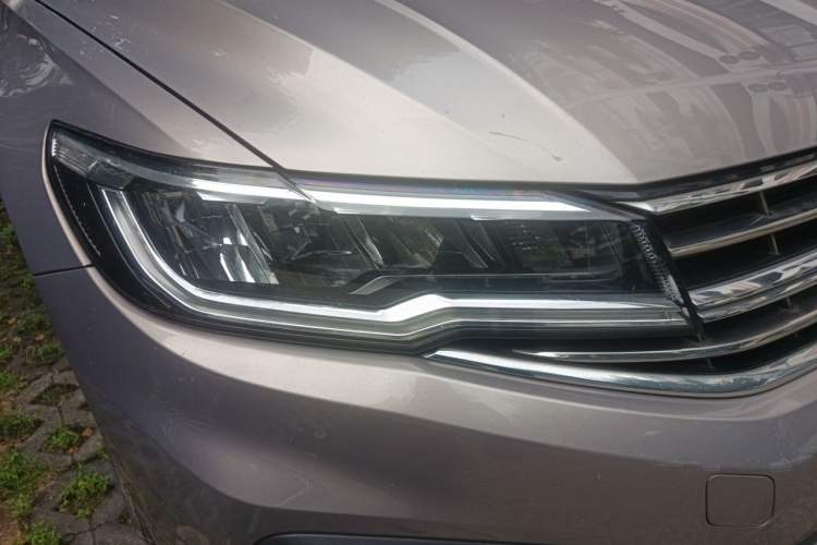 Used Volkswagen Bora 2019 Revised Version 280TSI DSG Elite Edition China VI Standard Right Front Headlight
